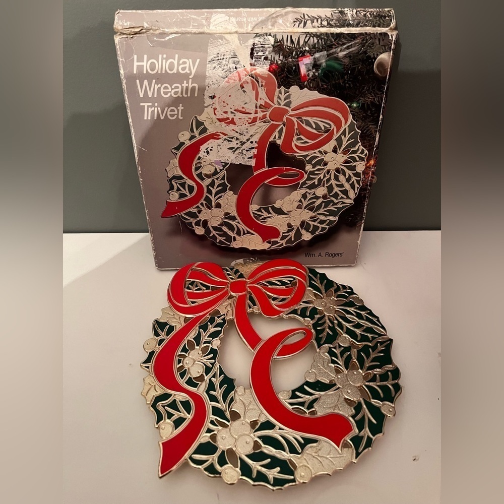 Christmas wreath trivet